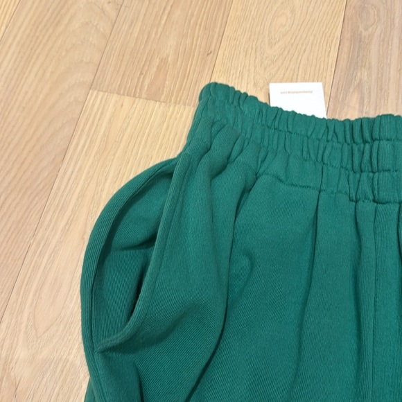 NWT The Westside Emerald Green Wide leg sweatpants - Picture 6 of 10